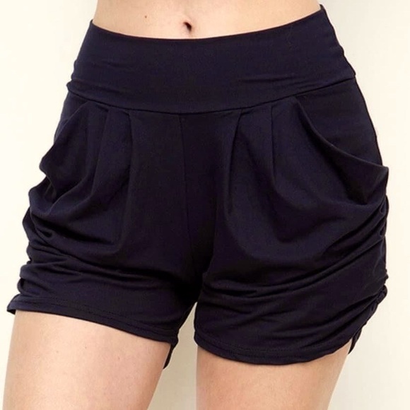 Buttery soft harem shorts with pockets - Picture 1 of 1